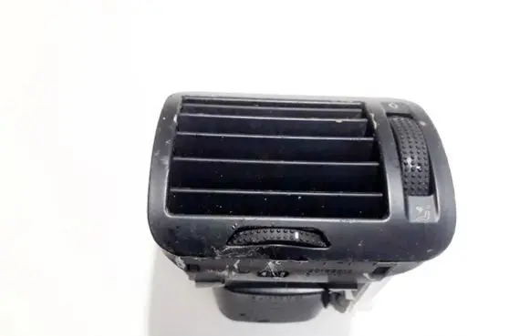 Volkswagen PASSAT B5 Dash center air vent grill 3b0819703d