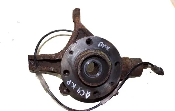 Citroen C4 Grand Picasso Front wheel hub spindle knuckle