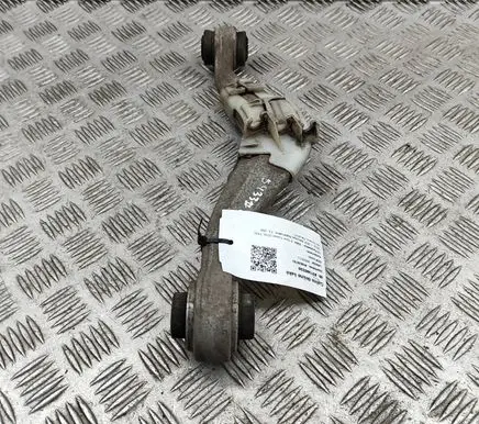 BMW 8 G14 Rear upper control arm/wishbone 6883340