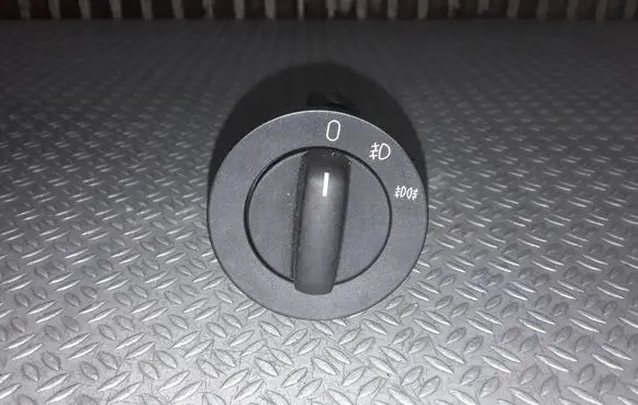 BMW 5 E39 Fog light switch 61316901342