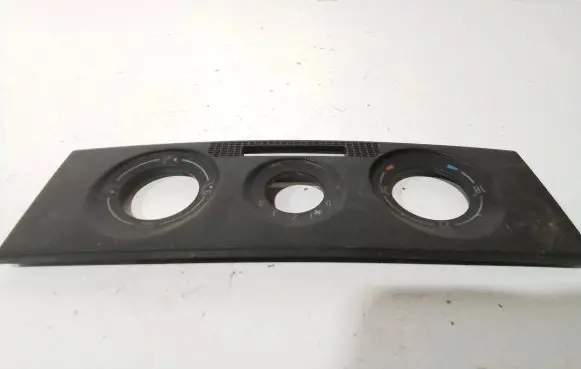 Skoda Fabia Mk1 (6Y) Climate control/heater control trim 6Y0820075 BG67882