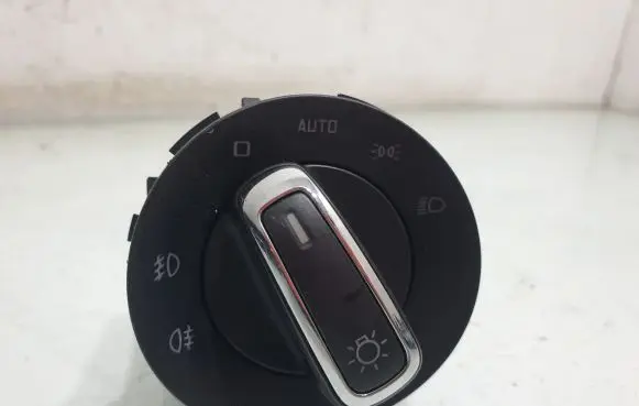 Light switch