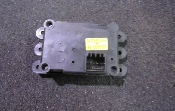 Mazda 323 F Air flap motor/actuator ga701bcin5l