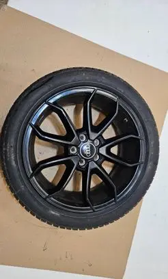 Audi A1 R17 alloy rim 82A071497A