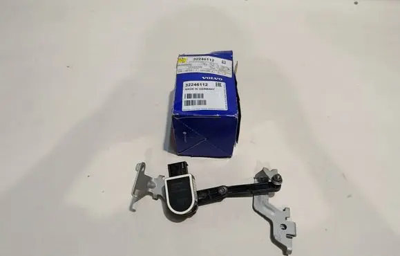 Volvo XC40 Headlight/headlamp level sensor 32246112