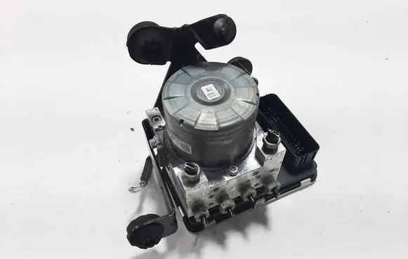 Volvo XC60 ABS Pump 32214803