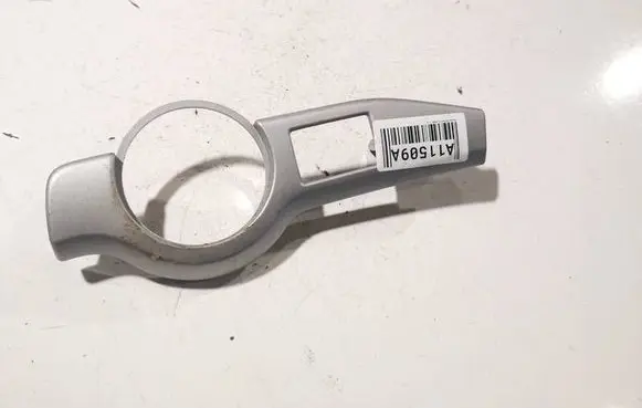 Skoda Octavia Mk2 (1Z) Other front door trim element 1Z1858417