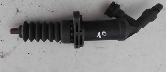 BMW 3 E90 E91 Clutch master cylinder 6785964
