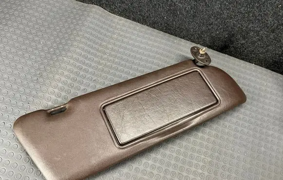 Mercedes-Benz S W126 Sun visor