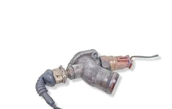 Audi A6 S6 C4 4A Engine coolant pipe/hose 034121133