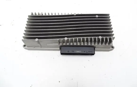 Audi A5 8T 8F Sound amplifier 8R0035223G