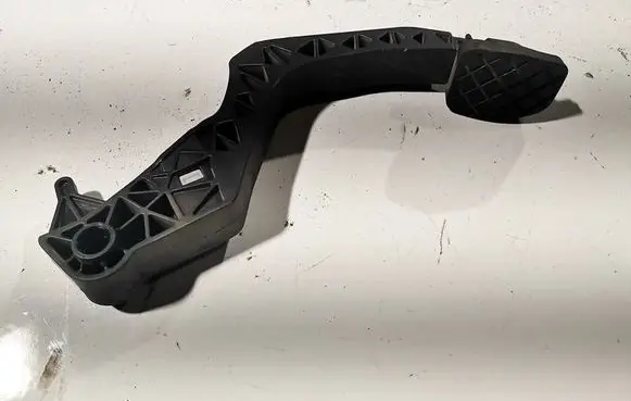 Skoda Superb B6 (3T) Brake pedal 