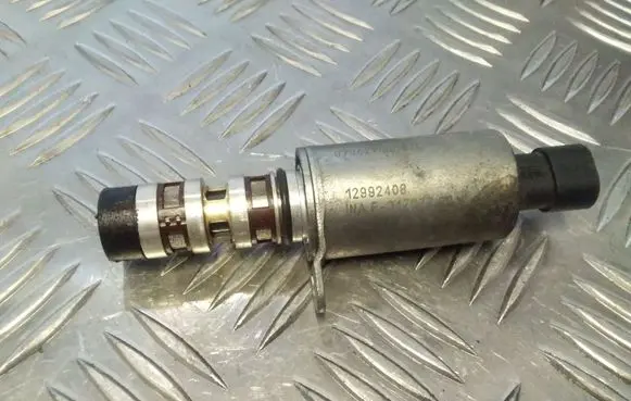 Opel Vectra C Camshaft vanos timing valve 12992408 F3437703