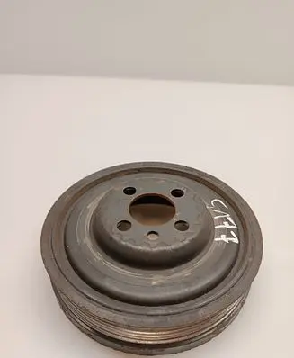 Volkswagen PASSAT B7 Crankshaft pulley 038105243M
