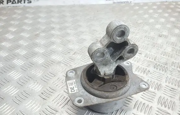 Opel Insignia A Engine mount bracket 13312093