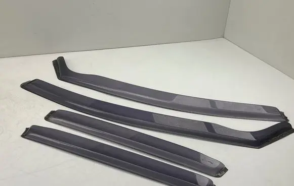 Volvo XC60 Front door wind deflector