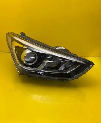 Hyundai Santa Fe Headlight/headlamp 92102-2W700