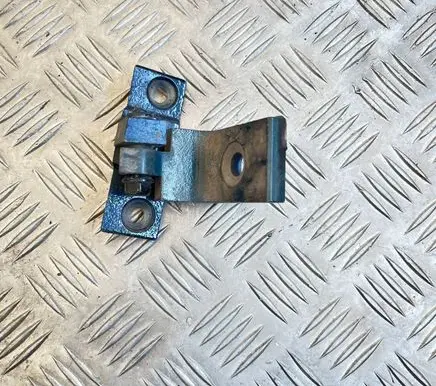 BMW 5 E60 E61 Front door upper hinge 7068074