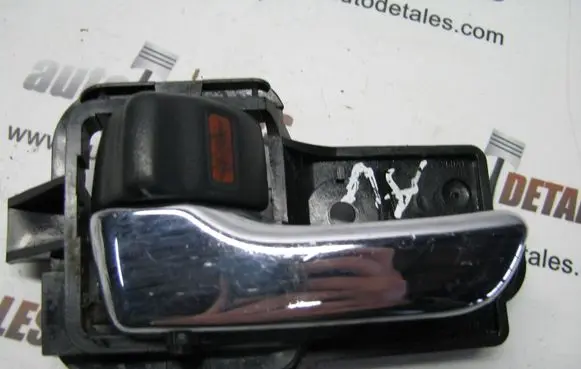 Toyota Avensis T250 Front door interior handle 6920605020