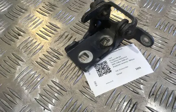 Opel Insignia A Front door upper hinge A046574