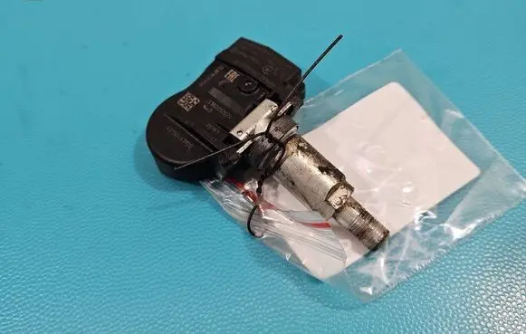 Suzuki SX4 S-Cross Tire pressure sensor S180052024 IMPRK1386969