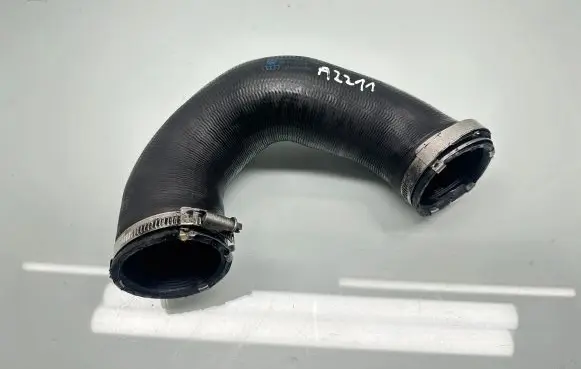 Audi Q7 4L Intercooler hose/pipe 7L6145972E