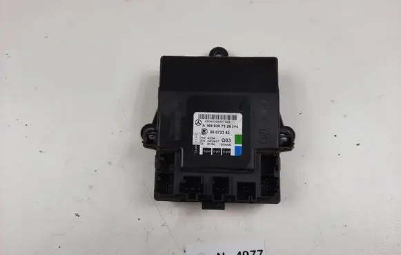 Mercedes-Benz B W245 Door control unit/module A1698207326