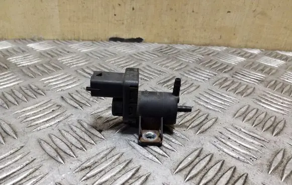 Jeep Grand Cherokee Valve vacuum 55204916