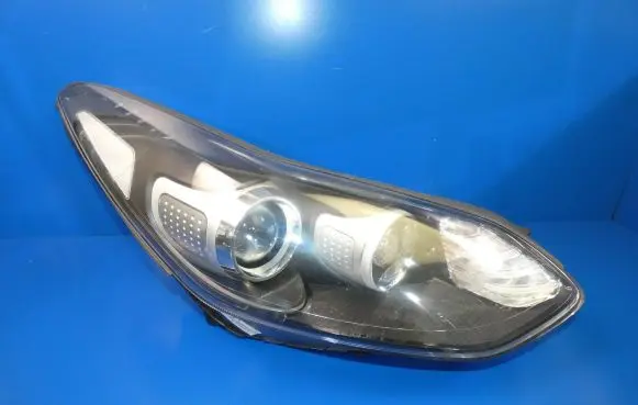 KIA Sportage Headlight/headlamp 92102F1040 R009R040015607 010320181243
