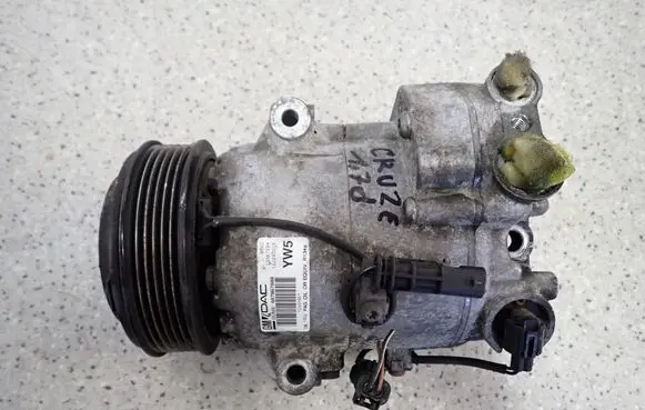 Chevrolet Cruze Air conditioning (A/C) compressor (pump) 13387234