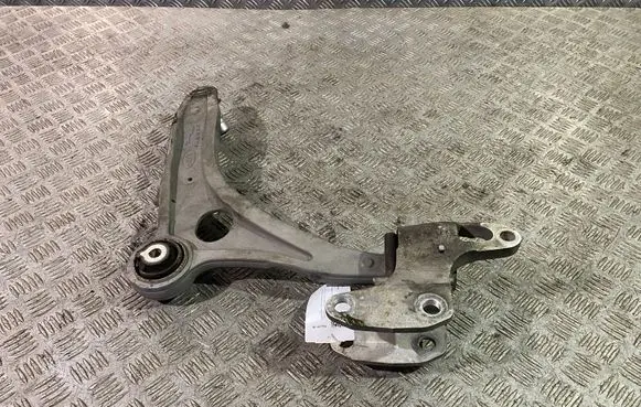 Land Rover Evoque II Front lower control arm/wishbone K8D23A053BA
