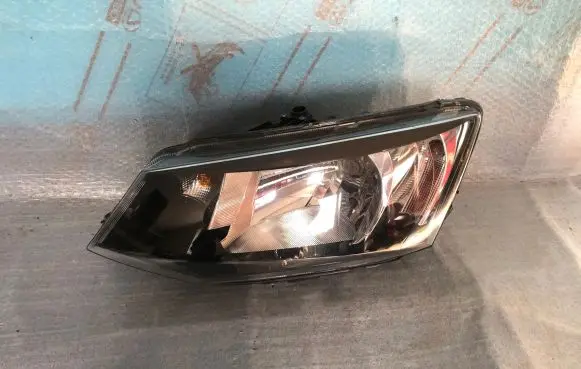 Skoda Fabia Mk3 (NJ) Headlight/headlamp 6V1941015D