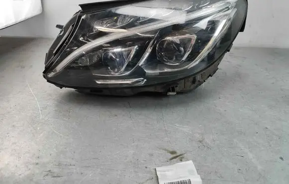 Mercedes-Benz C AMG W205 Headlight/headlamp A2058204261