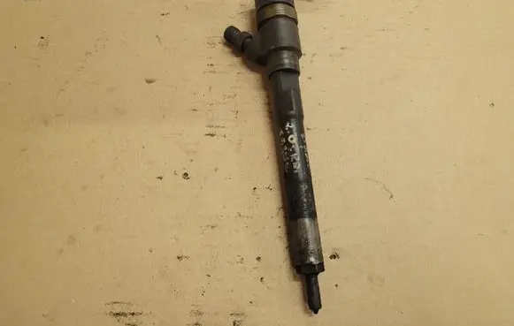 Hyundai Tucson JM Fuel injector 0445110258 3380027400