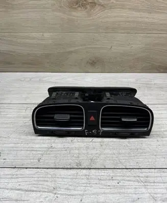 Volkswagen Golf VI Dash center air vent grill 5K0819743