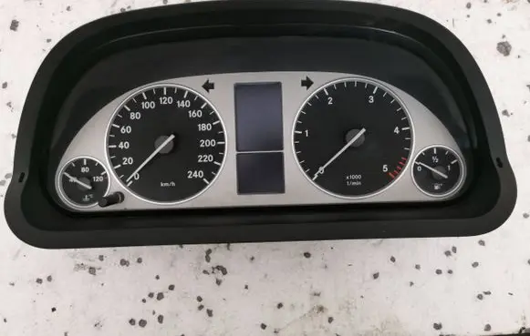 Mercedes-Benz B W245 Speedometer (instrument cluster) A1695409748 0263643373 A1694421821