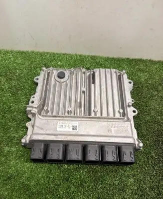 BMW 5 G30 G31 G38 Engine control unit/module 8598153 0281034147 030042944