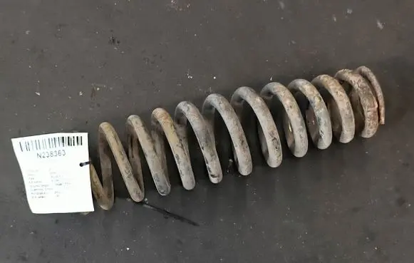 Mercedes-Benz ML W163 Rear coil spring