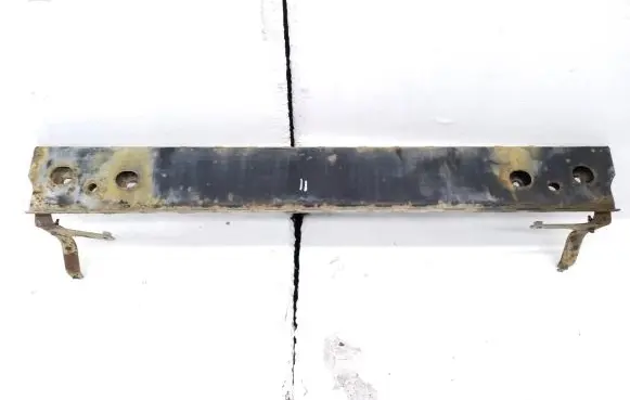 Toyota Hilux (AN10, AN20, AN30) Front bumper cross member