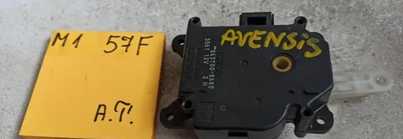 Toyota Avensis T250 Air flap motor/actuator 0637008680