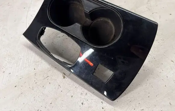 Infiniti QX30 Cup holder front 969XB5DF0A 700416