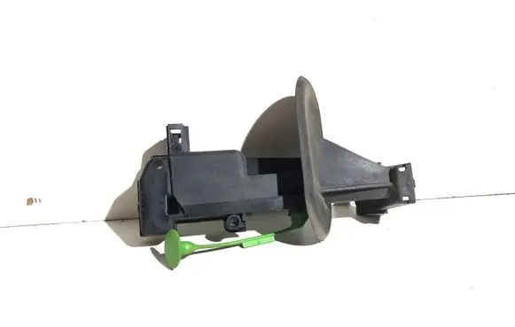 Volvo V70 Fuel tank cap lock motor 31265361