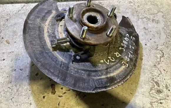 Mitsubishi Eclipse Cross Front wheel hub