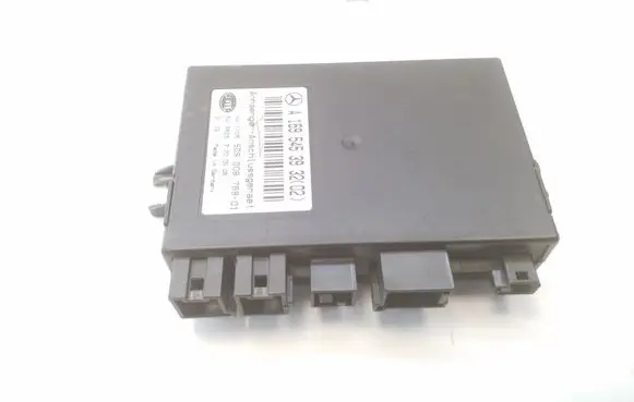 Mercedes-Benz Sprinter W906 Tow bar trailer control unit/module A1695453932