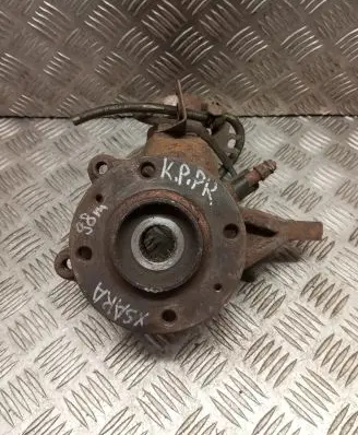 Citroen Xsara Front wheel hub