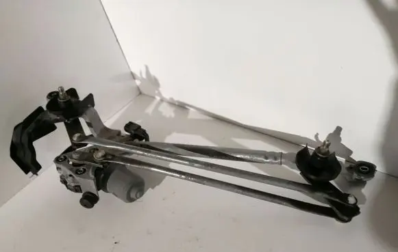Toyota RAV 4 (XA40) Front wiper linkage 8511042190