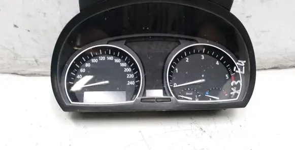 BMW X3 E83 Speedometer (instrument cluster) 10407812