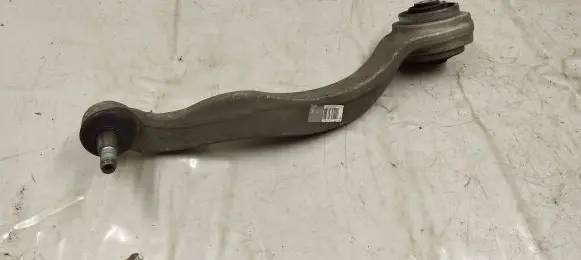 Mercedes-Benz CLS C218 X218 Front lower control arm/wishbone A218