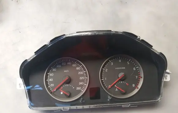 Volvo V50 Speedometer (instrument cluster) 30786343