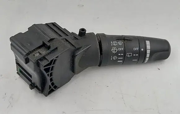 Nissan Primera Wiper control stalk 25260AV610